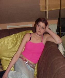 <p class='ppt-number'> 221 779 + PIN 503</p><p class='ppt-pricing-de'>1,99 Euro/Min.</p>